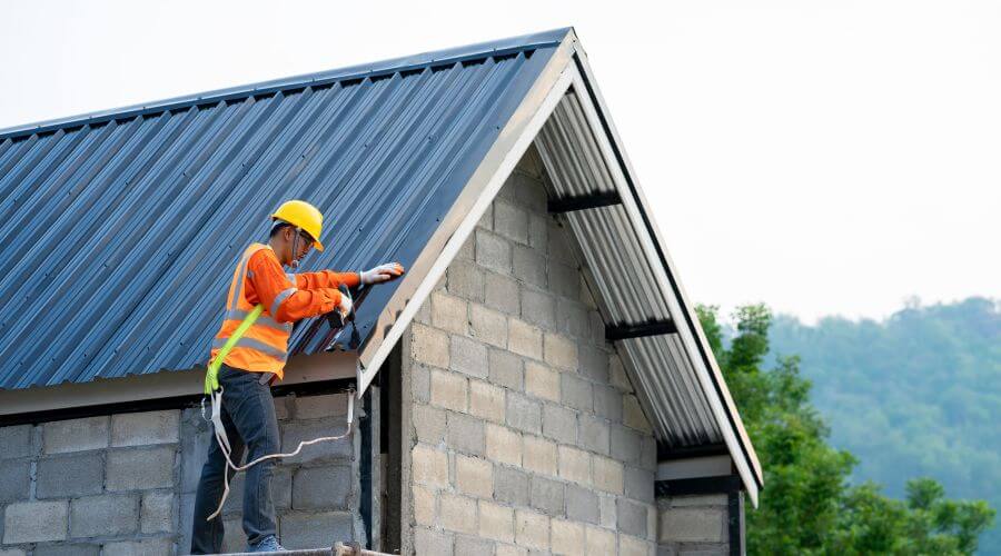 Professional metal roof installation in Ellensburg, WA